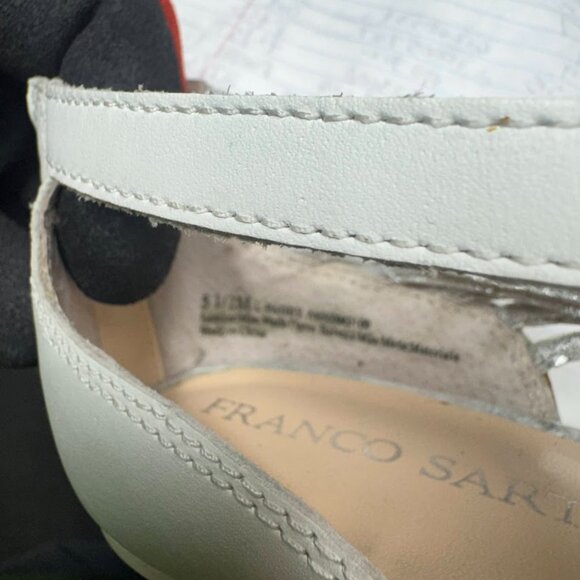 Franco Sarto Paddy Silver Leather Flat Sandals Women's Size 5.5 - Picture 5 of 7